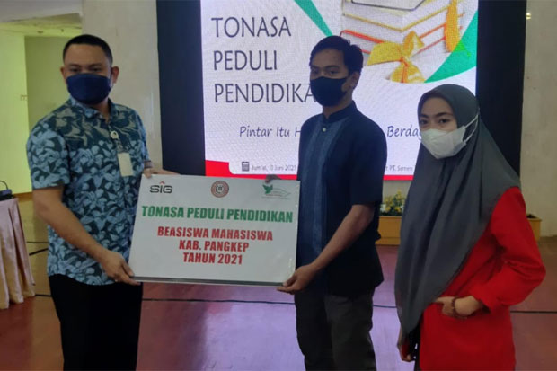140 Mahasiswa Asal Pangkep...