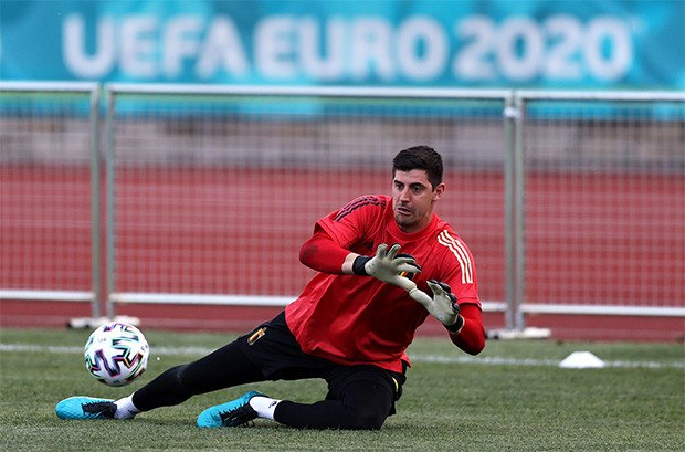 Thibaut Courtois Cium...