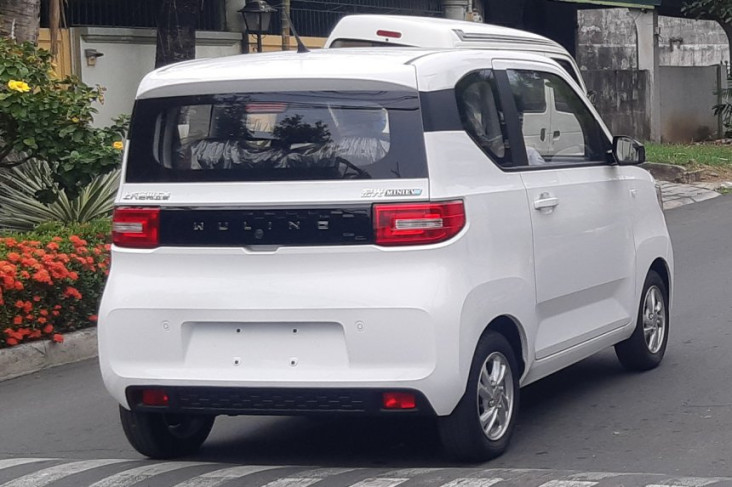 Mobil Listrik China...