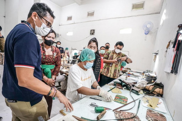 Pariwisata Bali Dibuka...