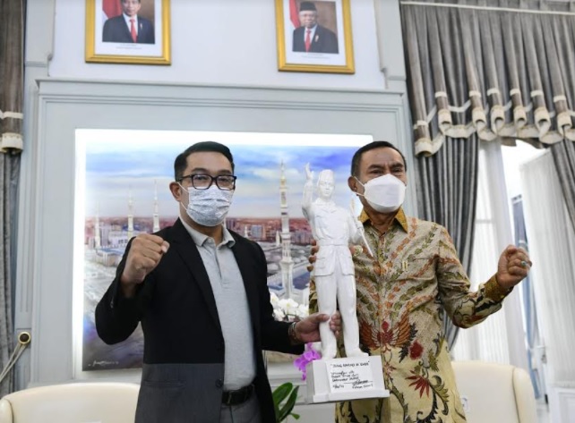 Ridwan Kamil Dukung...
