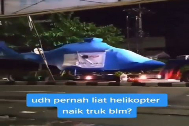 Viral! Helikopter Naik...