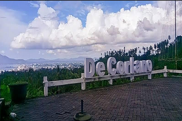 Puncak De Corlano, Tempat...