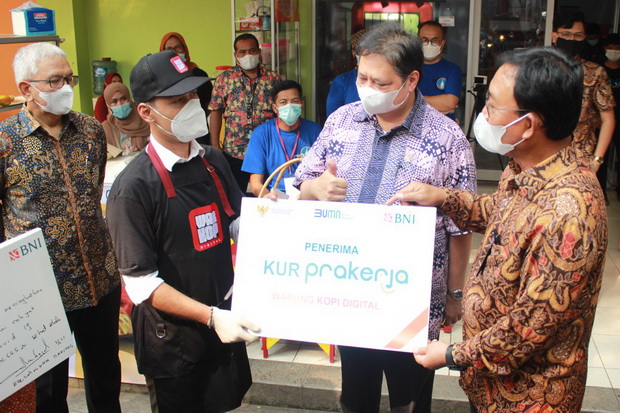 Warkop Digital Manfaatkan...