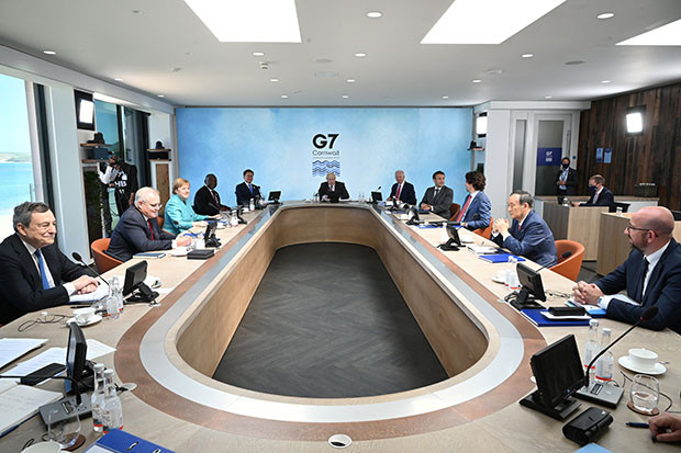 China pada G7: Era Kelompok...