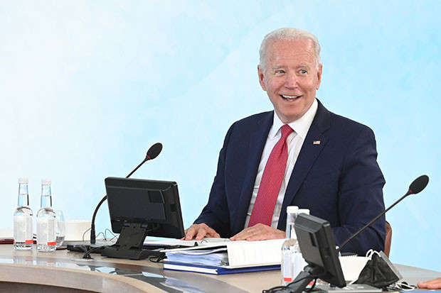 Biden Ajukan Rencana...