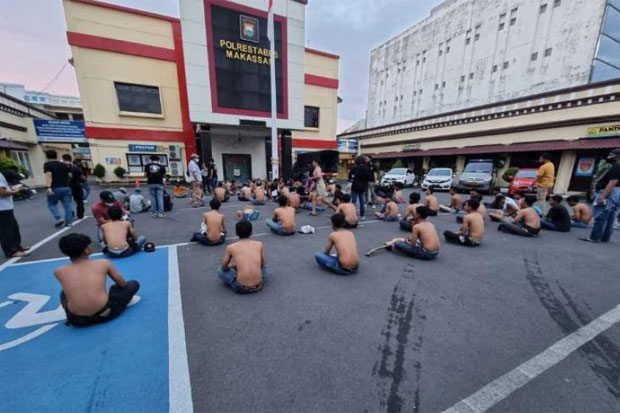Razia, Polisi Jaring...