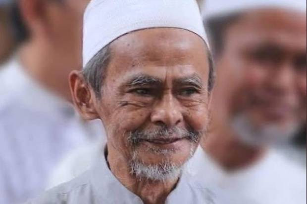 KH Nawawi Abdul Jalil...