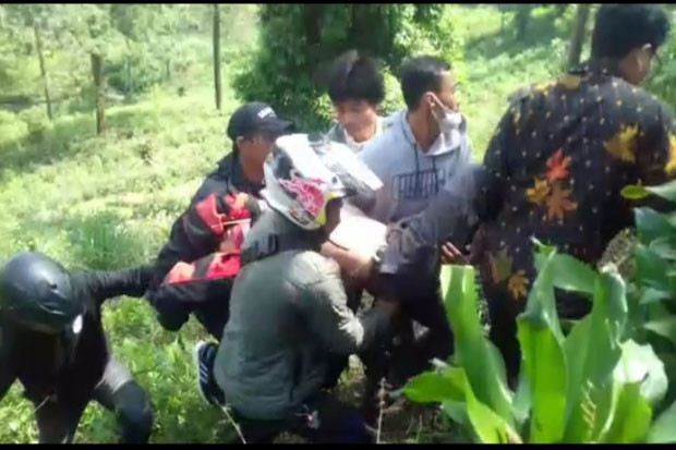 Motor Terpental ke Kebun...