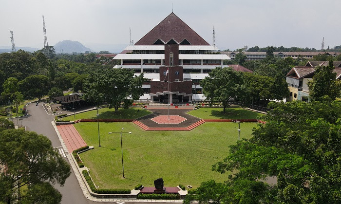 Diterima di IPB University...