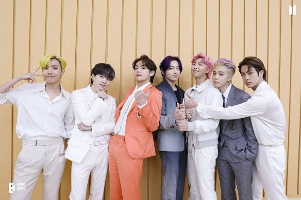 BTS Umumkan Rilis CD...