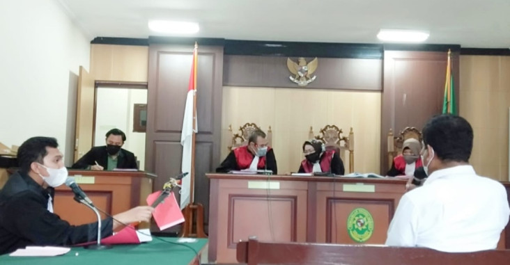 Pria Pengancam Bacok...