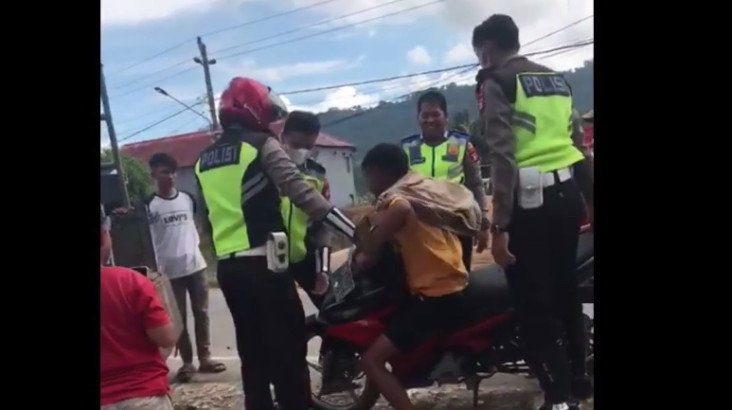 Viral, Bocah di Toraja...