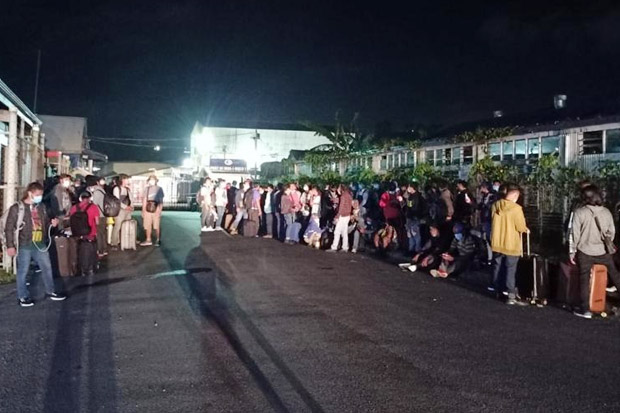 Kemlu Berhasil Pulangkan...