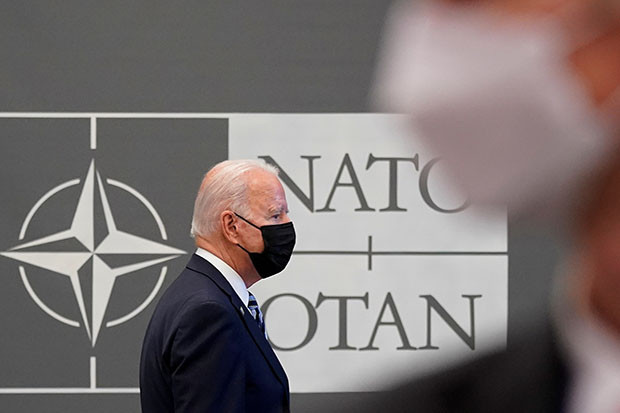 Biden Dilaporkan Minta...