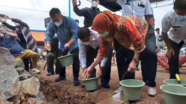 SMF Bangun Rumah Trauma...