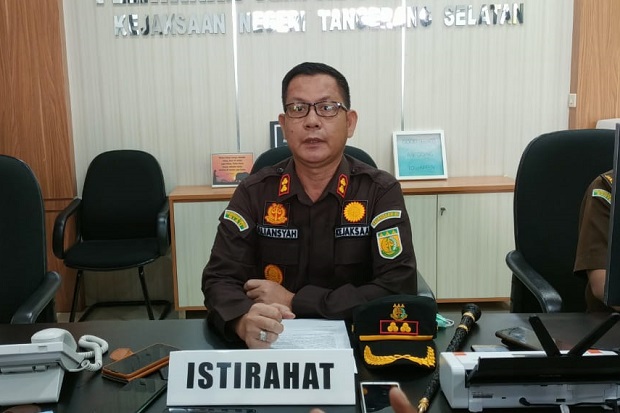 Siapa Tersangka Baru...