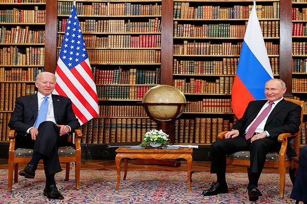 Soal Pertemuan Biden-Putin,...