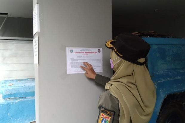 Penghuni Positif Covid-19,...