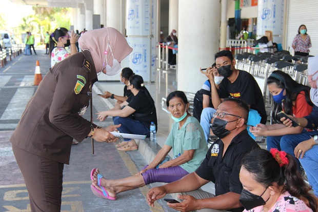 Kejati Sulut Datangi...