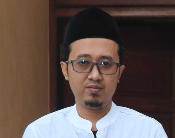Pengasuh Pesantren Nurul...