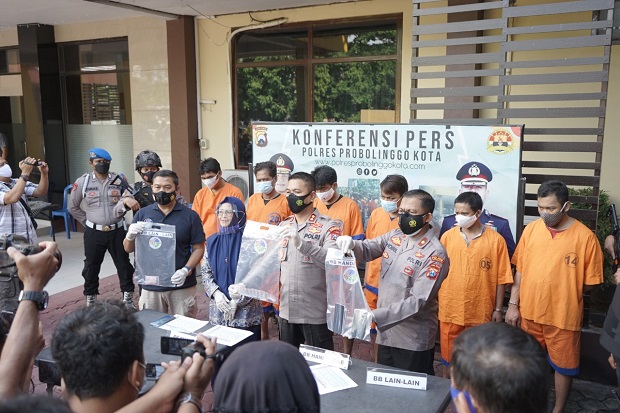 Perang Terhadap Narkoba,...