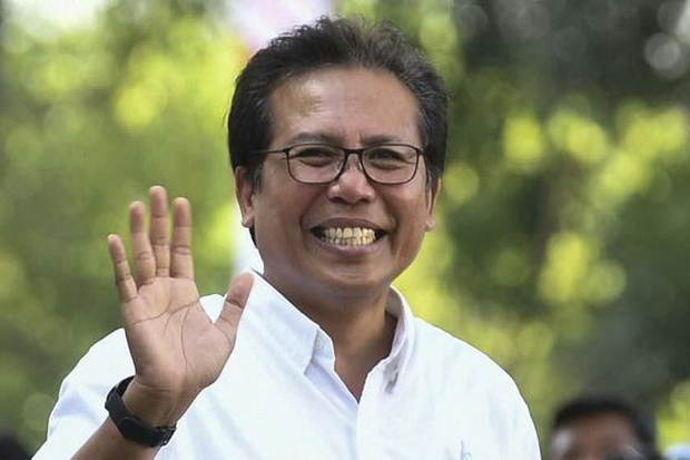 Fadjroel Rachman Tegaskan...