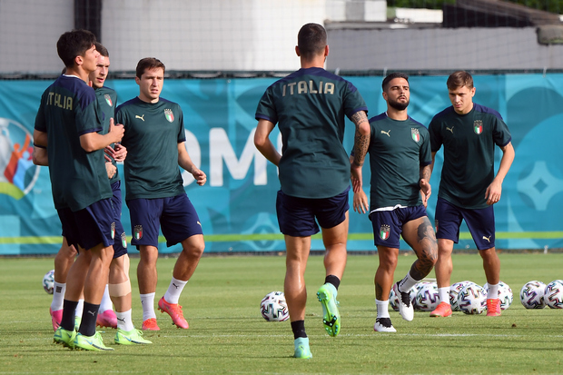 Pemain Italia Akan Kenakan...