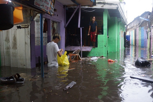 Bandung Diterjang Banjir...
