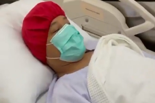Dilarikan ke Rumah Sakit,...