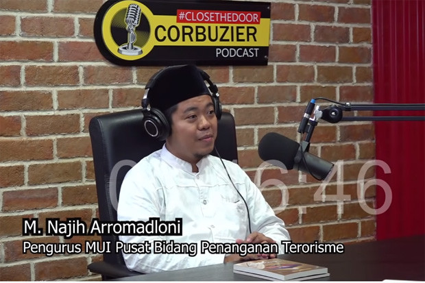 Buku Teroris Menyebar...