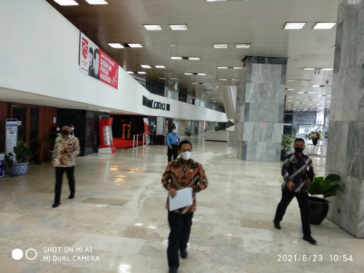 17 Anggota DPR Positif...