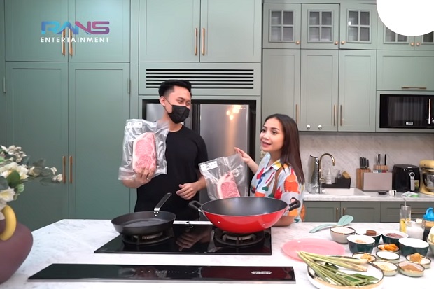 Nagita Slavina Masak...