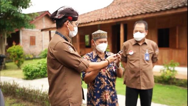 Telepon Menteri PUPR,...