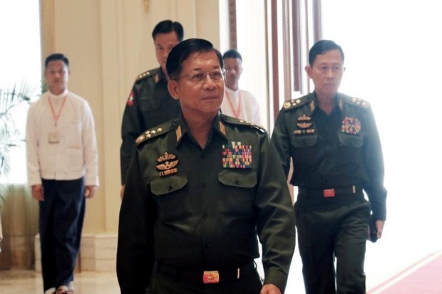 Dipasok Senjata, Jenderal...