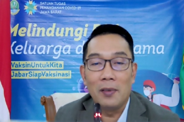 Ridwan Kamil Terima...
