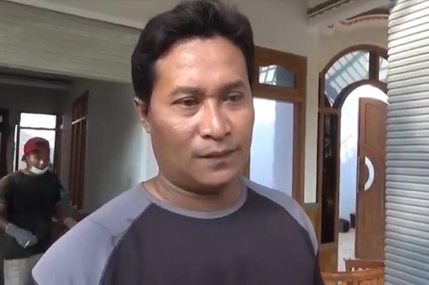 Agus Purwanto, Pria...