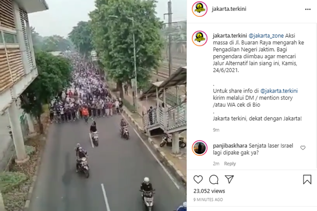 Ratusan Massa Long March...