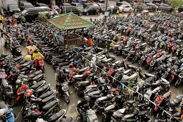 Tarif Parkir Naik, DPRD...
