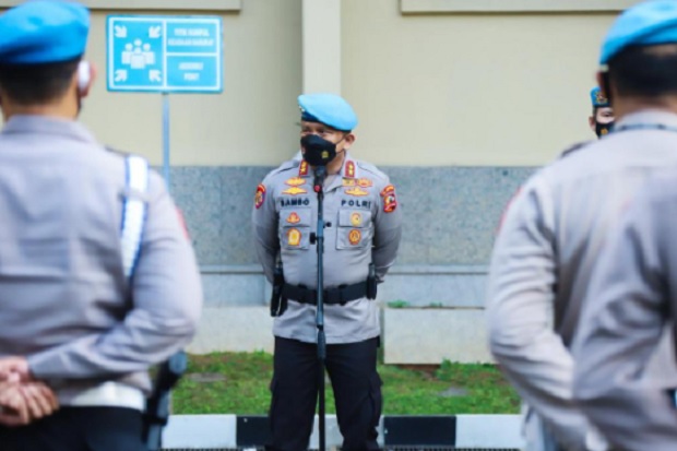 Oknum Polisi yang Cabuli...