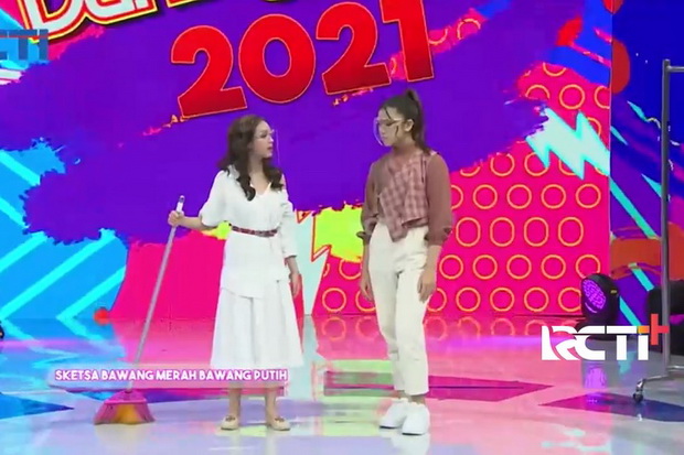 Lucu Banget, Claudia...