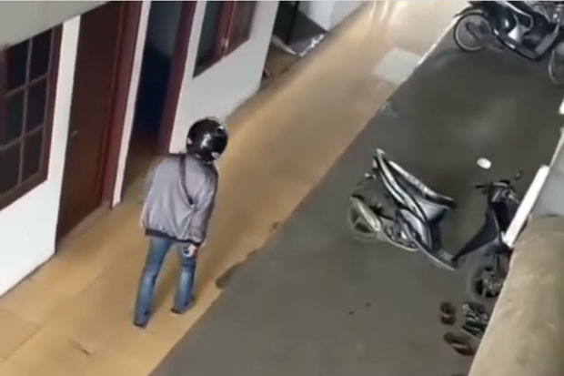 Kepergok Hendak Mencuri...