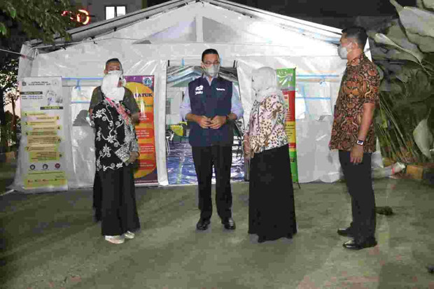 Sambangi Posko PPKM...