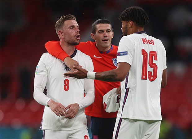 Henderson Tak Gentar...