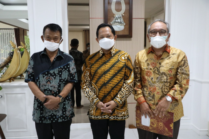 Soal Tapal Batas Sulteng...
