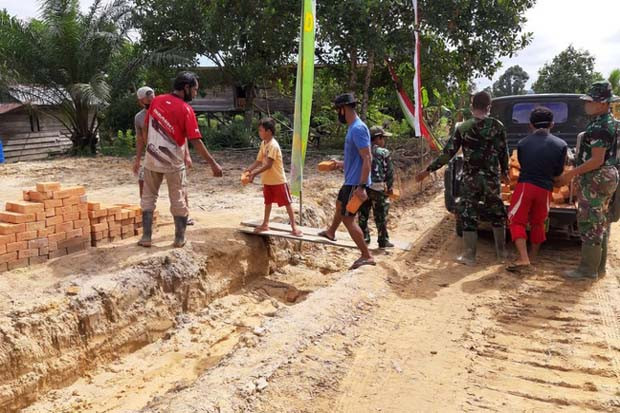 Infrastruktur yang Dibangun...