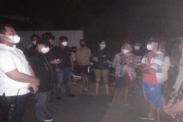 Takut Terpapar, Warga...
