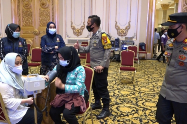 Ratusan Warga di Panakkukang...