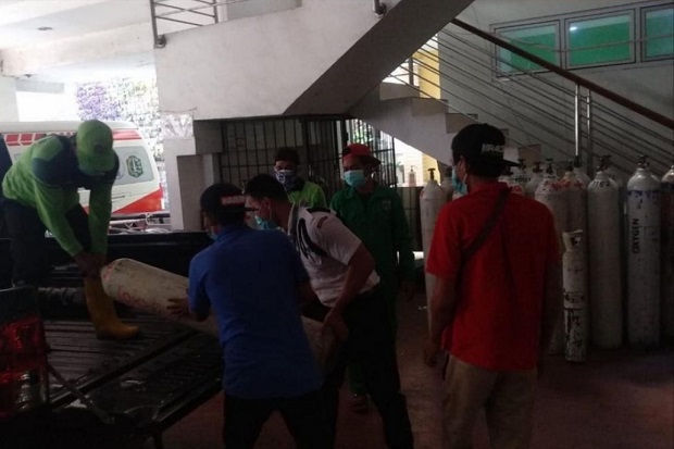 Gelombang Pasien Covid-19...