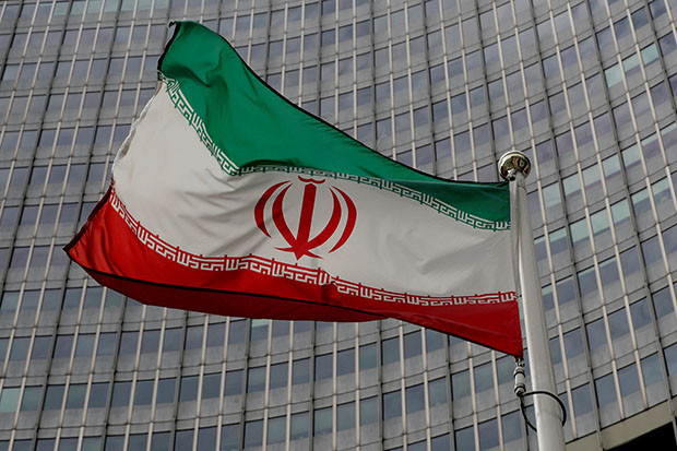 Iran Desak AS Tinggalkan...